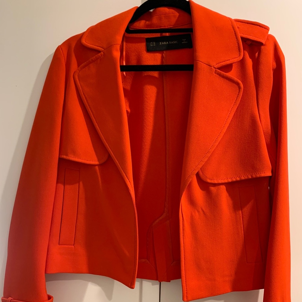 Zara Basics jacket. Orange-red color. Size US XS.